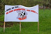 Protest banner against plans to build a waste incinerator ; Locality: Bourbach-le-Bas.