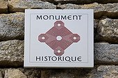 Panneau annonçant un monument historique France ; @ Informer