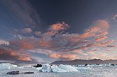 Icebergs on Lake Jokulsarlon Iceland 