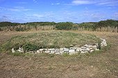 Mound Tuchenn Pol or Devil Mound Britain France  ; Iron Age