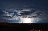 Isolated thunderstorms are evacuating the Yonne France 
