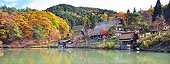 Traditional village of Takayama in autumn  Japon
