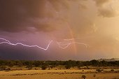 Lightning background arc-en-ciel in the desert Arizona USA ; After the passage of a dust storm 