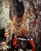 Sedimentary rock ; Evacuation of wounded speleologist from a cave. Simulation exercise. Algar da Figueira" cave, Portugal"