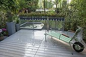 Terrace on an urban garden ; Landscaper: Pierre-Alexandre RISSER<br><br>
