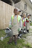 Watering the Garden - At School of Biodiversity  ; Project implemented by the Champagne Ardenne region to sensitize children to school on Biodiversity.<br>The AFPAN Green Gold is involved in this project for regional photographers working on this project.