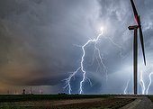 Lightings extracloudy and wind turbines in summer - France  ; supercell mesocyclone 