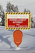 Skiing in winter - Aravis Alps France