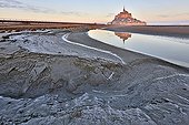 New access to the Mont Saint-Michel - France ; Restoration work of the maritime character of Mont Saint-Michel.