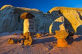 Toadstool Hoodoos, Grand Staircase-Escalante National Monument, Utah, Usa, America