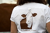 Cow Montbeliarde, competition, participant with a blouse La Montbéliarde, I love it, comice agricultural, Super Comice in October 2015, Pontarlier, Doubs (25), France