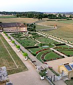 French formal gardens - Jardins du Château de Digoine, Palinges