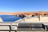 Glen Canyon Dam site, the construction of which created the famous Lake Powell, near Page, Arizona / Utah, USA