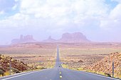 Road leading to the Monument Valley site in the Navajo Tribal Park, Arizona - Utah, USA