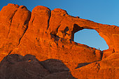 Skyline Arch, Devil's Garden, Arches National Park, Colorado Plateau, Utah, Grand County, Usa