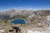 Lake Allos (2226 m) dominated by Mont Pelat (3051m), view from the Tours du Lac, Haut-Verdon, Mercantour National Park, Alps, France