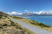 Lake Pukaki with Mount Cook, highest mountain in the country, South Island, New Zealand