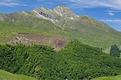 North face of Pic d'Orhy: 2017m. Larrau, La Soule, Basque Country, Pyrénées-Atlantiques, France