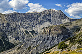 Crêtes de Maleterre et Rocamaire, rocks of Cretaceous and Eocene age, Le haut Val Daluis, Alpes Maritimes, France