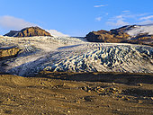 Mountains and glaciers at Kverkfjoell. The north eastern interior highlands of Iceland in the Vatnajoekull National Park, a UNESCO world heritage site. Europe, Northern Europe, Iceland