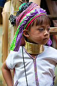 Kayan girl N.W. Thailande.