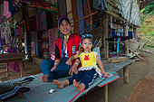 Kayan woman and girl N.W. Thailande.