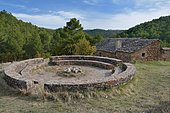 Pardina los Juanes : ancienne aire de battage du blé dans la Sierra de Santo Domingo, paysage protégé, Pyrénées Aragonaises, Espagne