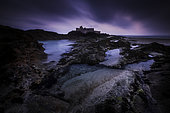 At the foot of the National Fort in Saint-Malo during the early morning tide, Ille-et-Vilaine, Brittany, France
