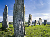 Standing Stones of Callanish (Callanish 1) on the Isle of Lewis in the Outer Hebrides. The megalithic monument is cross shaped with a central ring of stones and was buildt between 2900 and 2600 BC. It is probably oriented towards the moon not the sun. Europe, Scotland, June