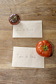 Harvesting seeds of old variety tomatoes 'Coeur de boeuf' and 'Noire de Crimée