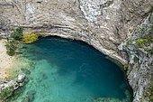 Fontaine-de-Vaucluse sinkhole giving rise to the Sorgue during an overflow phase in December 2022, Vaucluse, Provence-Alpes-Côte d'Azur, France