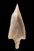 Arrowhead with peduncle in cut stone. Neolithic period. North Africa. 5 cm.