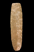 Carved stone adze. Neolithic period. Mali. 15cm.