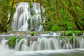 Tufs waterfall, Les planches-près-d'Arbois, Jura, France