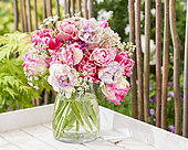Pink tulip bouquet