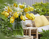 Spring flower bouquet