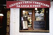 Italia,Venezia - locale tipico Cichetteria venexiana Da Luca e Fred - Cannaregio, 1518 - Ponte delle Guglie  Tel.041716170