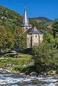 France, Hautes-Pyrénées, vallée d'Aure, Arreau, chapelle Saint Exupère (10ème-16ème siècles) au bord de la Neste du Louron (Chemin de Saint Jacques de Compostelle)