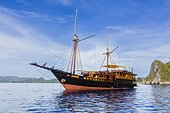 The live-aboard dive boat Amphoria, Bangka Island, off the northeastern tip of Sulawesi, Indonesia, Southeast Asia, Asia