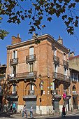 France, Toulouse, cityscape, [red brick house]