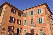 France, Provence, Roussillon, village, ochre houses