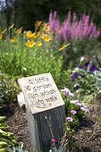 Sign in Garden