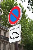 Electric car sharing service Autolib, Paris, France