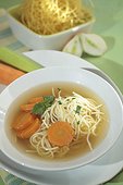 Noodle soupe with vegetables