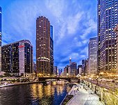 United States, Illinois, Chicago, Downtown, Loop, Marina City Skyscrapers on the Chicago river