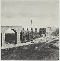 Roger-Viollet | 70093 | Nogent / Viaduc du chemin de fer. Viaduc du chemin de fer, Nogent-sur-Marne. | © Hippolyte Blancard / Musée Carnavalet / Roger-Viollet