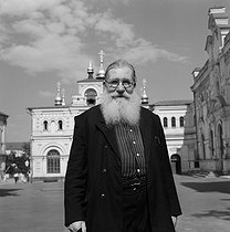 Roger-Viollet | 156662 | Former priest of the Kyiv Pechersk Lavra (1900). Kyiv (USSR, Ukraine), August 1964. | © Anne Salaün / Roger-Viollet