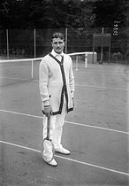 Roger-Viollet | 240250 | World championship of tennis. Otto Froitzheim (1884-1962), German tennis player. France, 1913. | © Maurice-Louis Branger / Roger-Viollet