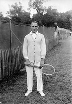 Roger-Viollet | 268840 | Friedrich-Wilhelm Rahe, tennisman. Tennis world championship. Saint-Cloud (Hauts-de-Seine), 1912. | © Maurice-Louis Branger / Roger-Viollet