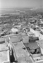 Roger-Viollet | 341703 | Algerian War of Independence. View of Algiers from the top of the Kasbah. Algeria, July 1960. | © Jean-Pierre Laffont / Roger-Viollet